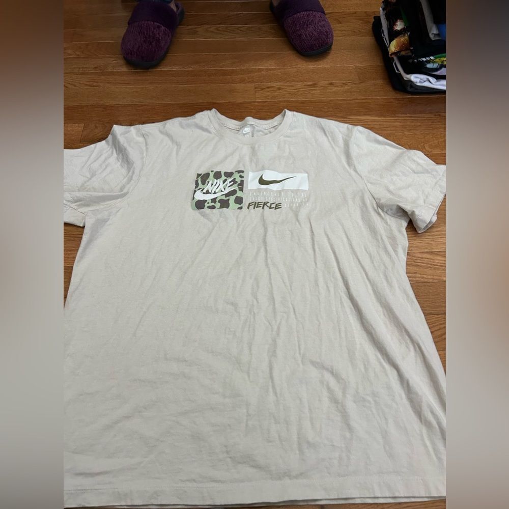 Nike Fierce Tshirt